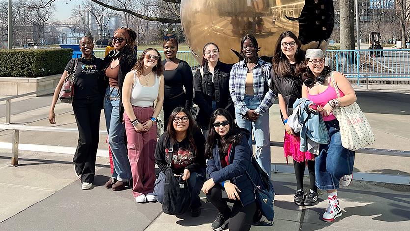 Image of international students in NYC